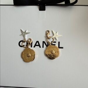 CHANEL Gold Floral charms  with Silver Star
